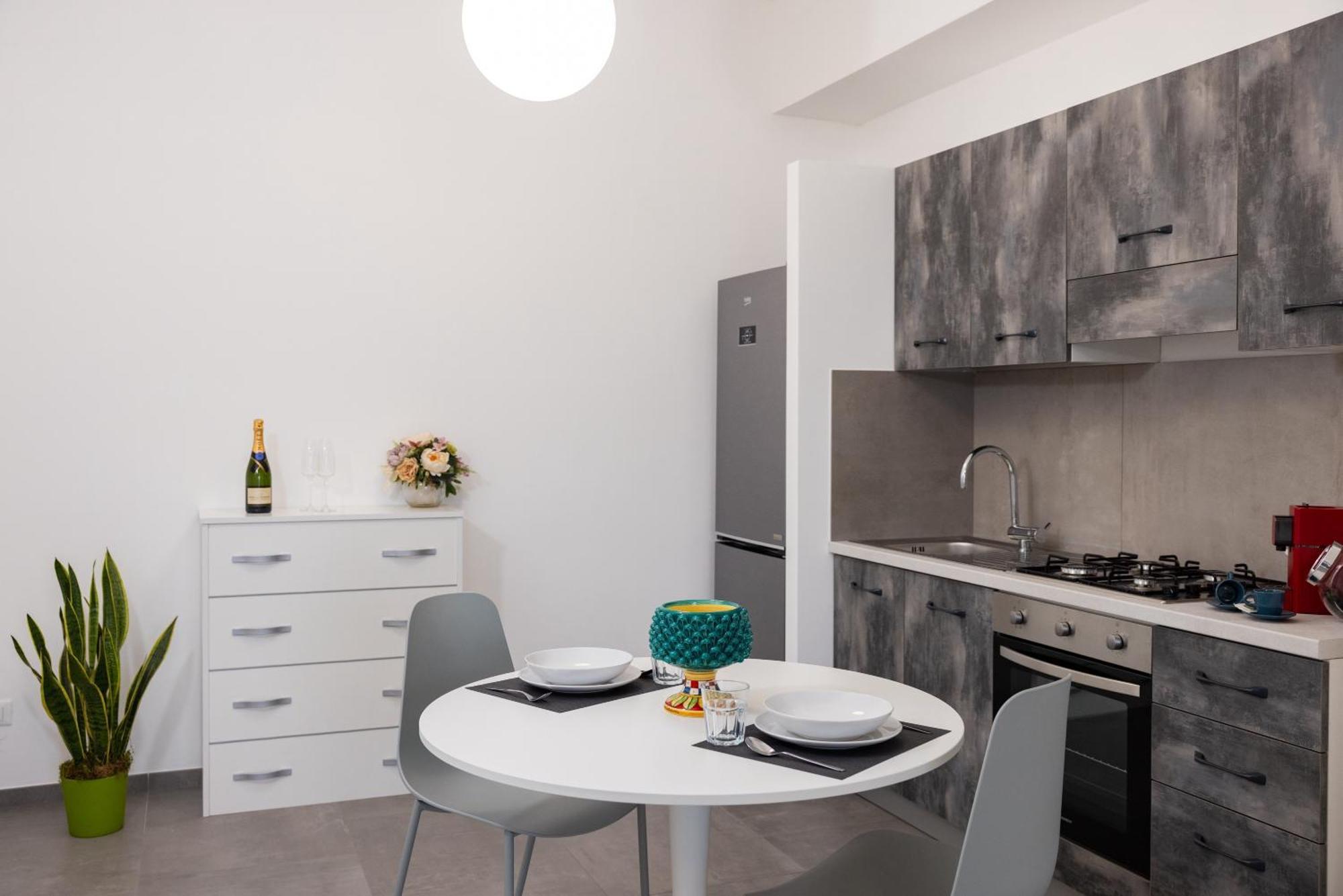 Scilla Apartment *